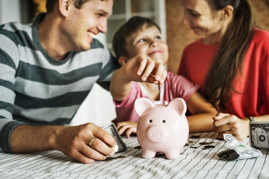 How Much Kids Could Save by Investing Their Piggy Banks